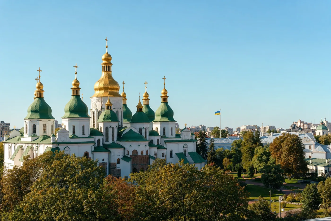 Ukraine – bekanntes Wahrzeichen mit der Landesflagge